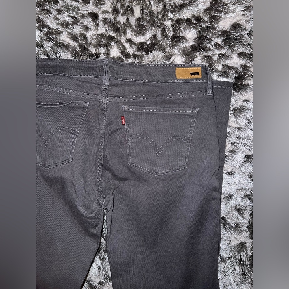 Levi’s gray wash Jean legging - Picture 5 of 7